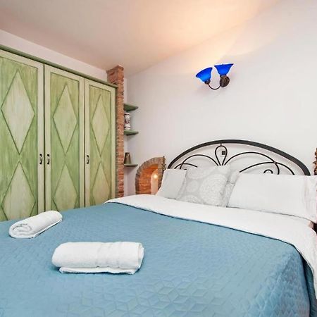 Apartments Casa Rubeus Ровинь Экстерьер фото